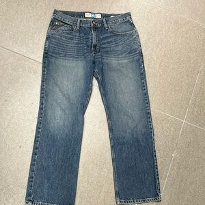 ARIAT jeans